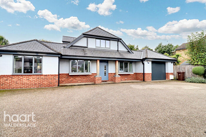 5 Bedroom Detached House For Sale In Walderslade Road, Chatham, ME5