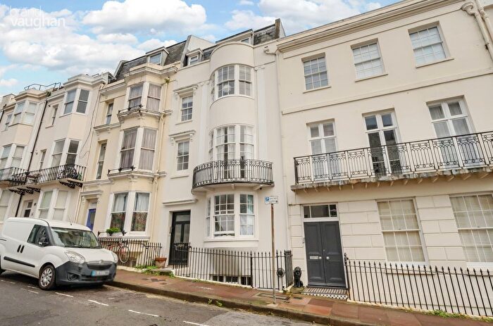 1 Bedroom Flat To Rent In Devonshire Place, Brighton, BN2