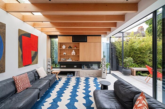 3 Bedroom Semi Detached House For Sale In Ursula Street, Battersea, SW11