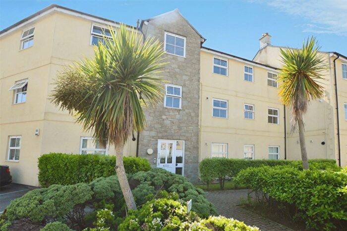 2 Bedroom Flat For Sale In Madison Close, Hayle, Cornwall, TR27