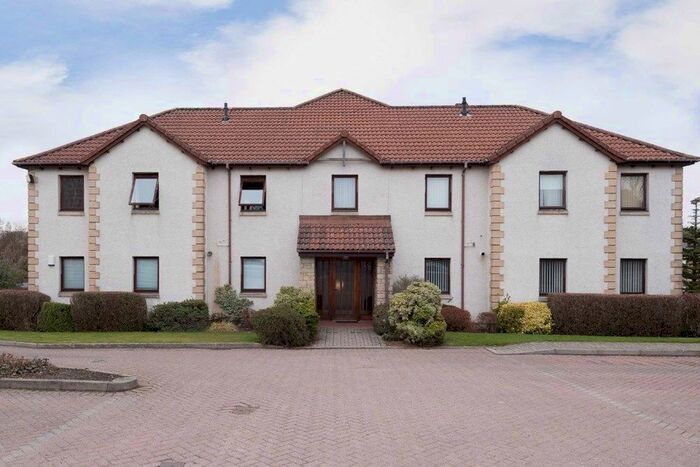 2 Bedroom Flat To Rent In Crathes Way, Broughty Ferry, Dundee, DD5