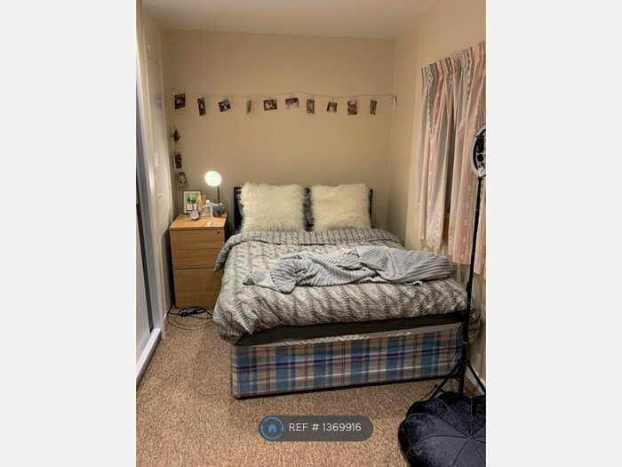 4 Bedroom Terraced House To Rent In Eagle Way, Hatfield, AL10