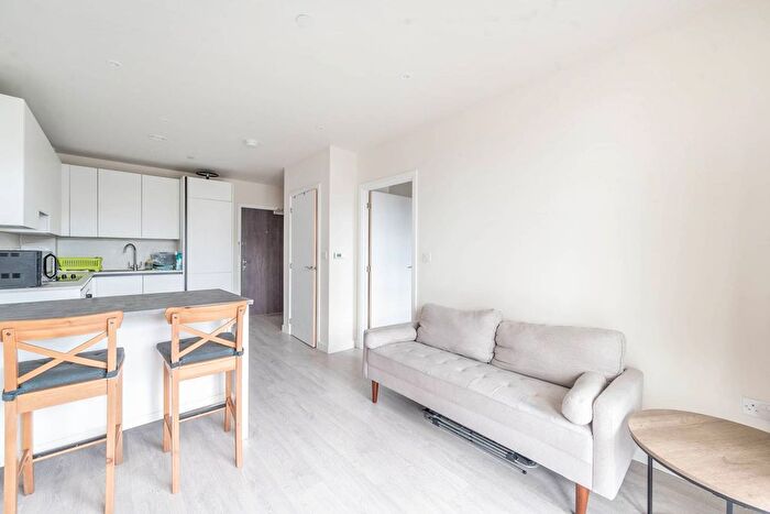 1 Bedroom Flat To Rent In Henry Strong Road, Harrow, HA1