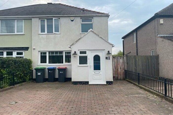 3 Bedroom Semi-Detached House To Rent In Tibshelf Road, Sutton-In-Ashfield, NG17