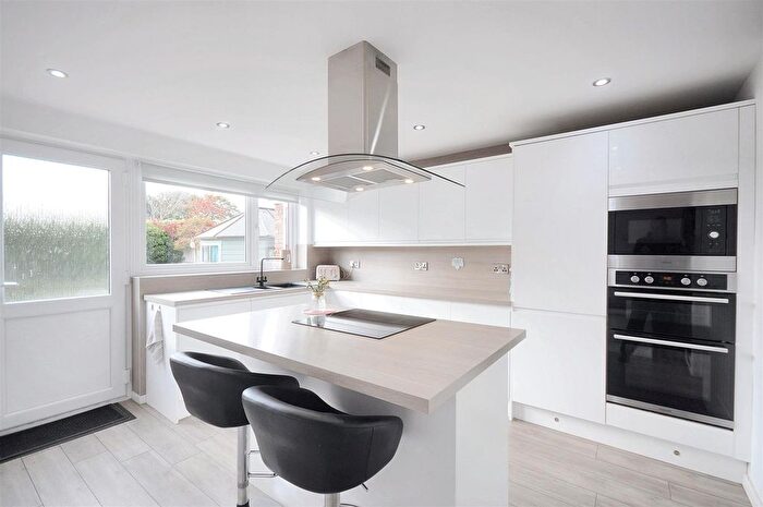 4 Bedroom Detached House For Sale In Sunningdale, Stone, ST15