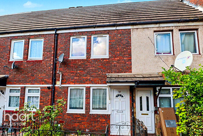 3 Bedroom Terraced House For Sale In Hyde Close Plaistow, London, E13