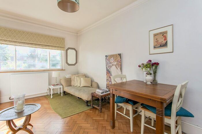 1 Bedroom Flat To Rent In Broadlands, North Hill, London, N6
