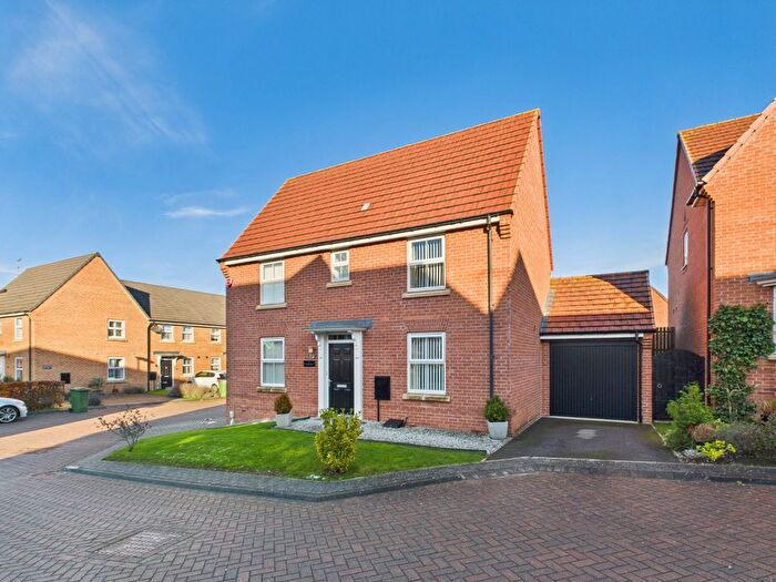 3 Bedroom Detached House For Sale In Foxglove Way, Beverley, HU17