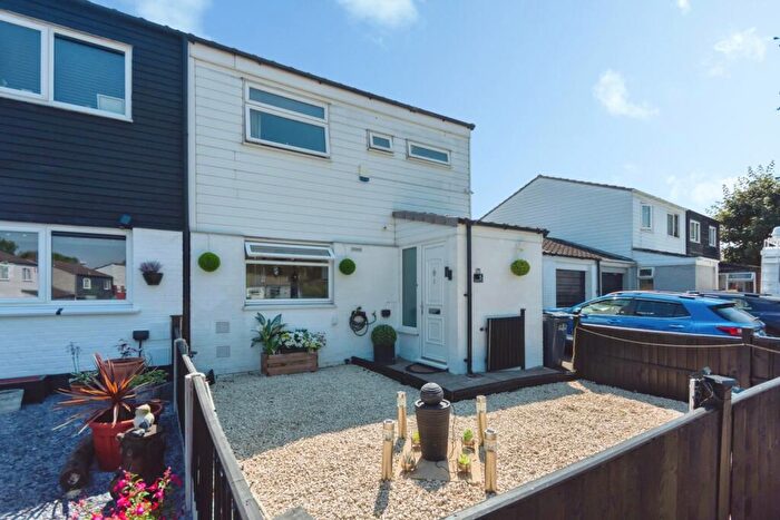2 Bedroom Semi-Detached House For Sale In Goodrich Covert, Birmingham, West Midlands, B14