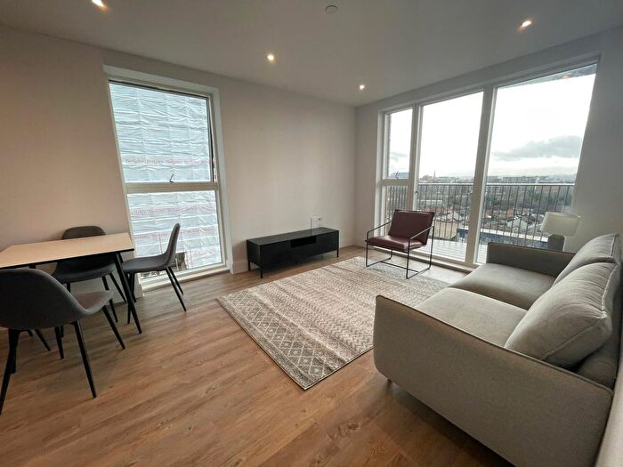 1 Bedroom Flat To Rent In Exploration Way, Slough, SL1