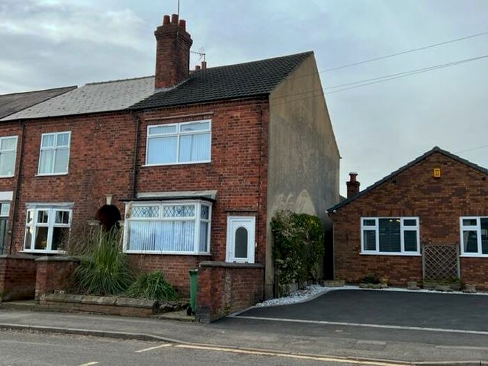 3 Bedroom Semi-Detached House To Rent In Crosshill, Codnor, DE5