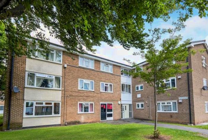 2 Bedroom Flat To Rent In Waterford Drive, Chaddesden, Derby DE21