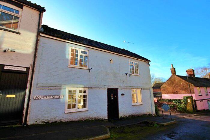 3 Bedroom End Of Terrace House To Rent In Fountain Street, Caistor, LN7