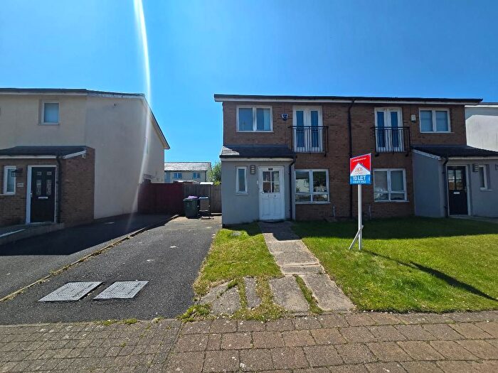 3 Bedroom Semi-Detached House To Rent In Lewisham Road, Ellergreen, Liverpool, Merseyside, L11