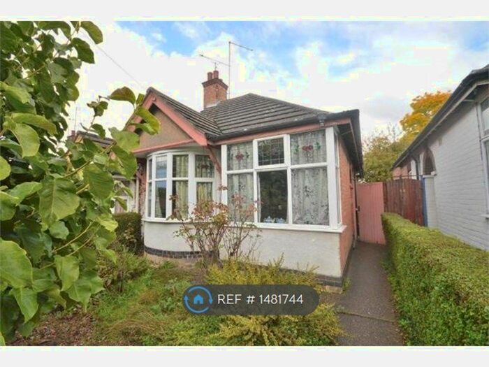 3 Bedroom Bungalow To Rent In Masefield Way, Northampton, NN2