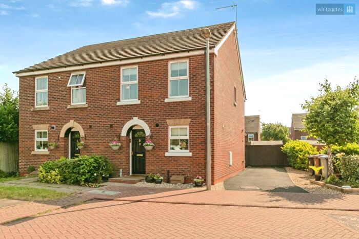3 Bedroom Semi Detached House For Sale In Poplar Court, Nantwich, Cheshire, CW5