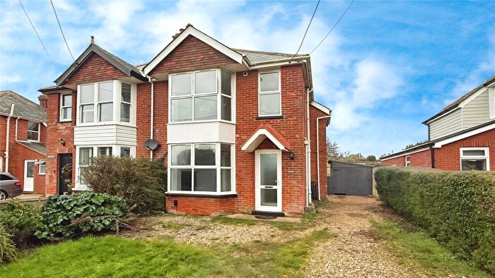 3 Bedroom House To Rent In New Road, Brighstone, Newport, PO30