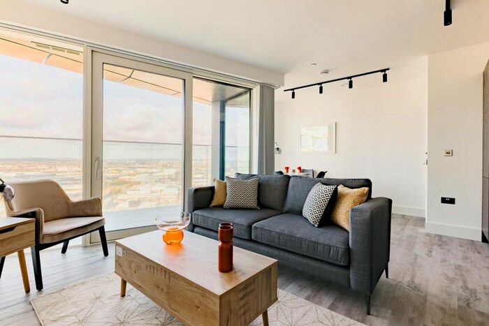 1 Bedroom Flat To Rent In Portal Way, London, W3