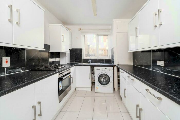 3 Bedroom Apartment To Rent In Shaw Court, Cornwallis Road, Archway, London, N19