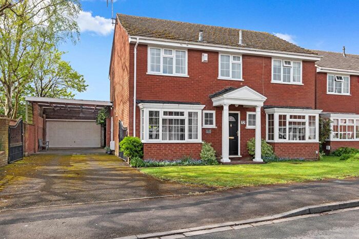 4 Bedroom Detached House For Sale In Sheldon Park Road, Bevere, Worcester., WR3