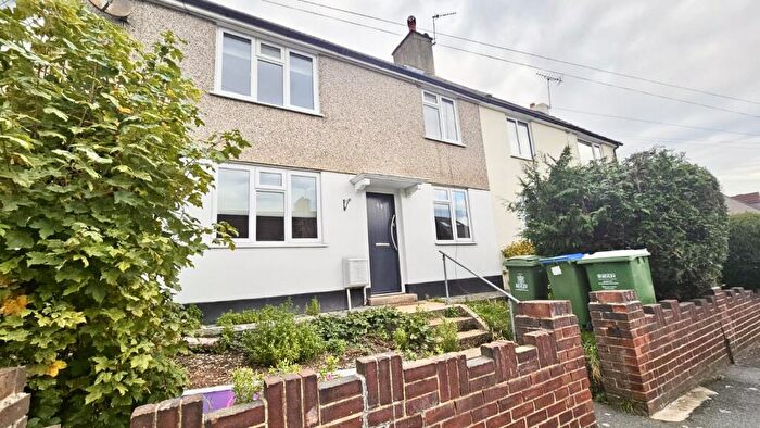 3 Bedroom House To Rent In Green Walk, Crayford, DA1