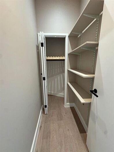 2 Bedroom Flat To Rent In London Road, Twickenham, TW1