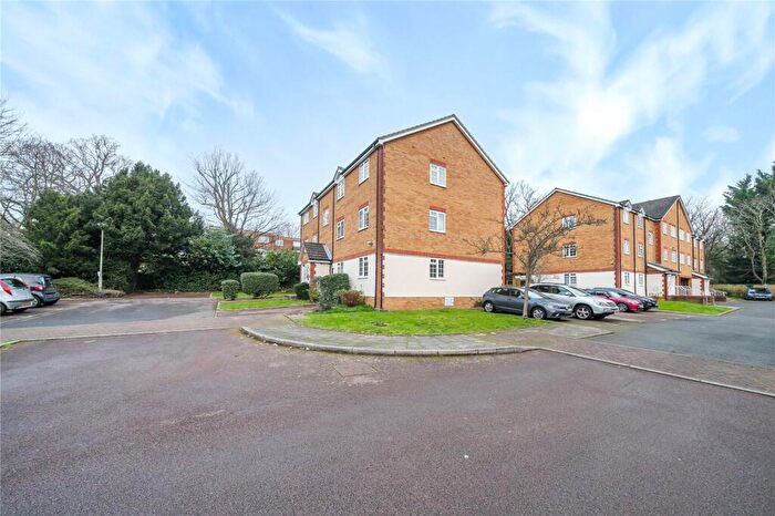 1 Bedroom Flat For Sale In Hanson Close, Beckenham, Kent, BR3