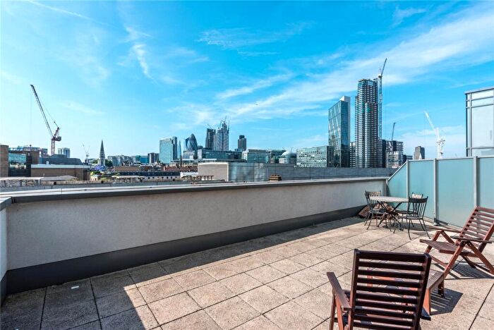 1 Bedroom Apartment For Sale In Courtyard Apartments, Avantgarde Place, London, E1