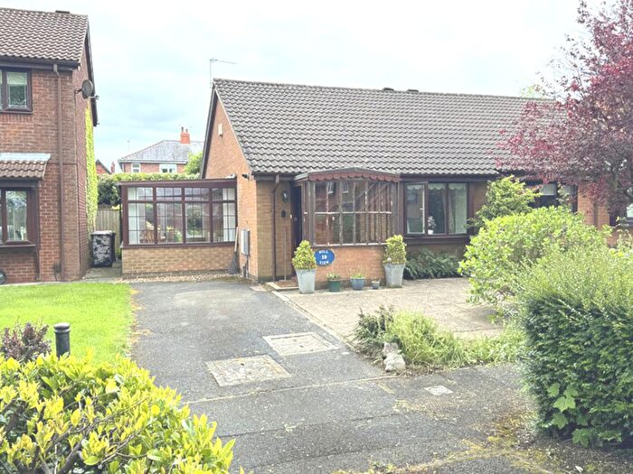 1 Bedroom Semi Detached Bungalow For Sale In Regent Park, Preston, PR2