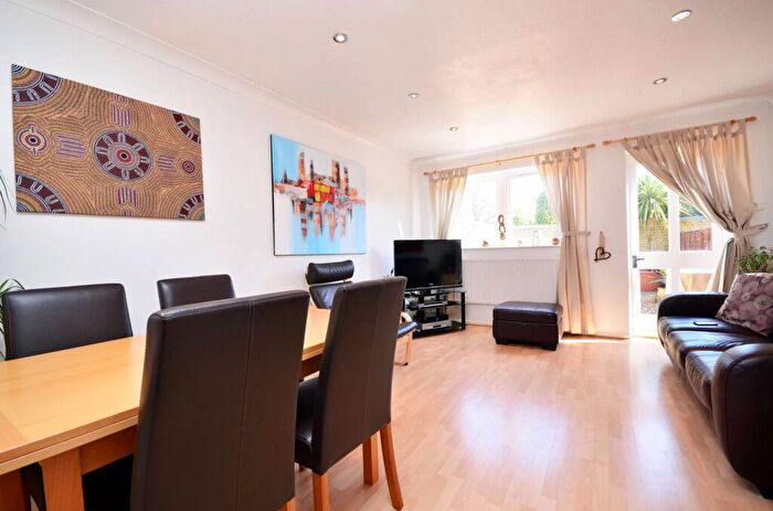 2 Bedroom House To Rent In Undine Road, Isle Of Dogs, London, E14