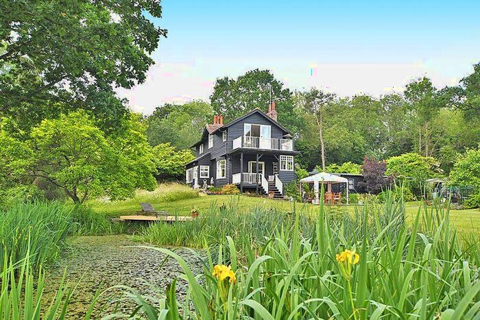 4 Bedroom Detached House For Sale In Thurnham Lane, Bearsted, ME14