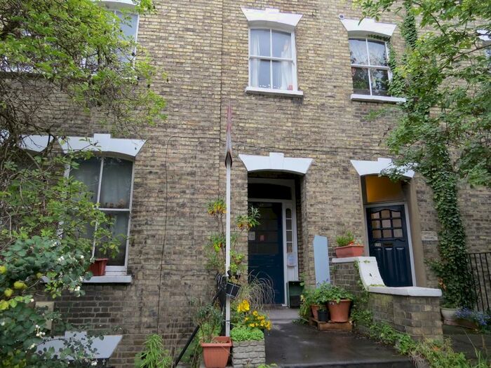 2 Bedroom Apartment To Rent In Gipsy Hill, Upper Norwood, London, SE19