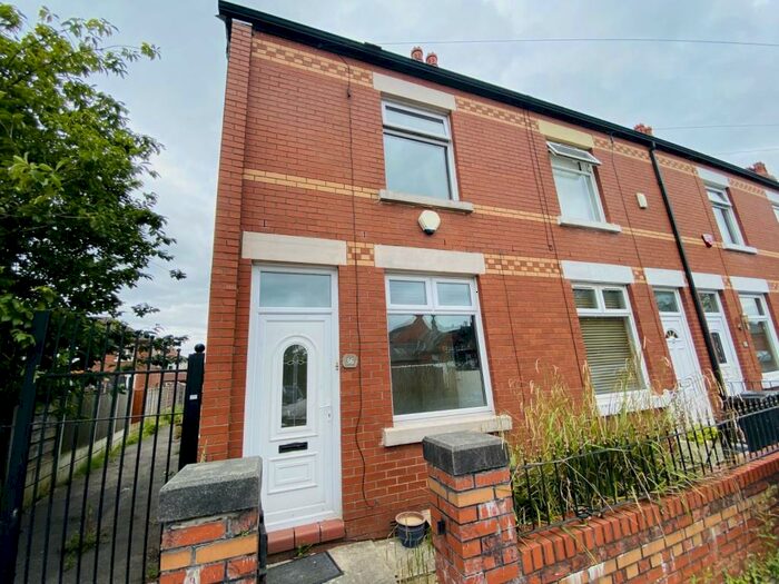 2 Bedroom End Of Terrace House To Rent In Denstone Road, Reddish, Stockport, SK5