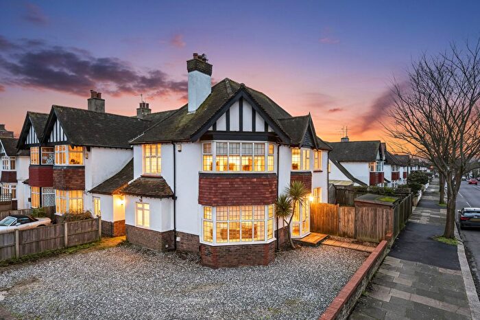5 Bedroom Detached House For Sale In New Church Road, Hove, BN3