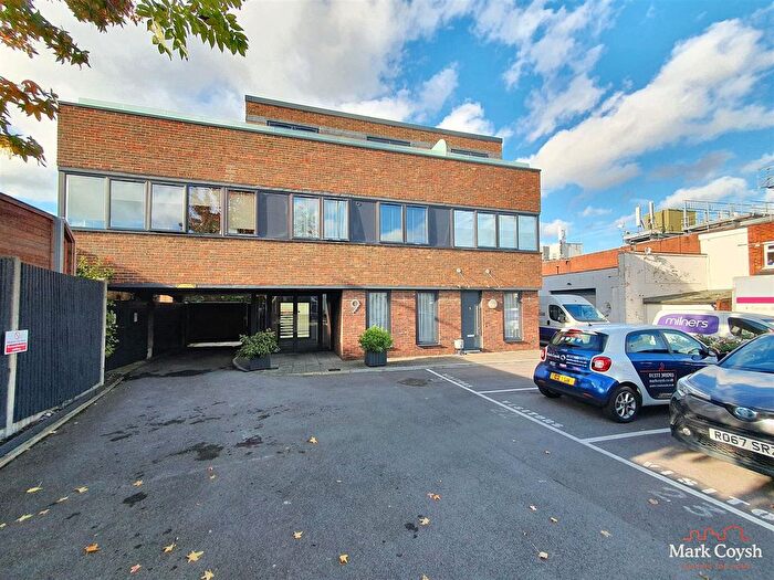 1 Bedroom Flat To Rent In The Street, Ashtead, KT21