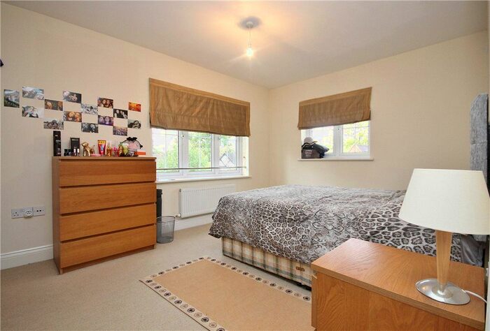 1 Bedroom Flat To Rent In Fircroft Road, Englefield Green, Egham, Surrey, TW20
