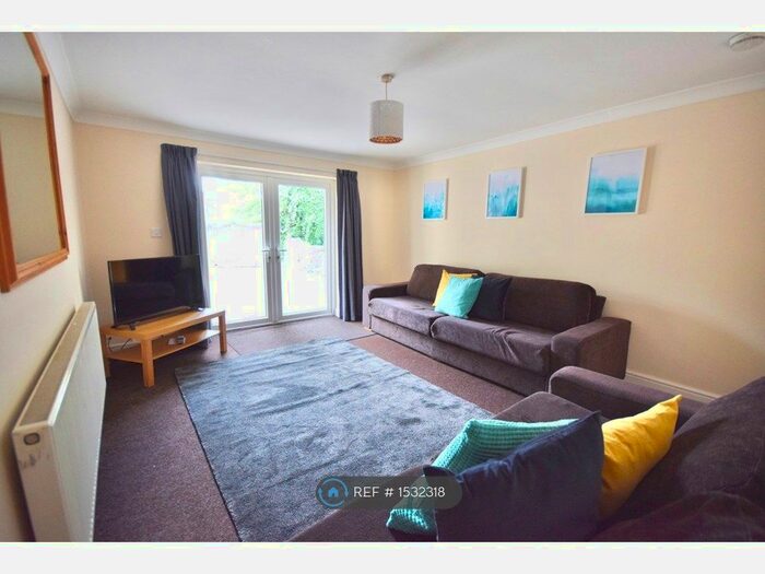 9 Bedroom Terraced House To Rent In Miskin Street, Cardiff, CF24