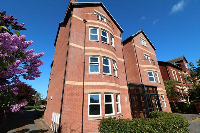 2 Bedroom Apartment To Rent In Park Avenue, Southport, PR9