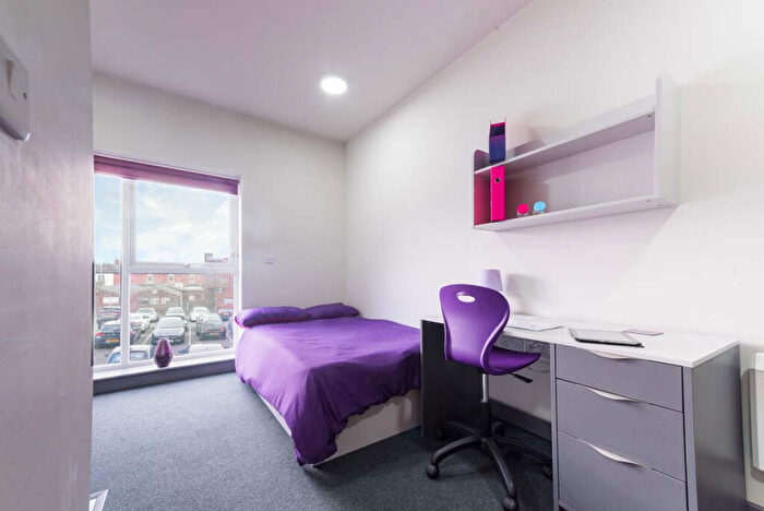 1 Bedroom Private Hall To Rent In Spark Street, Stoke-on-Trent, ST4