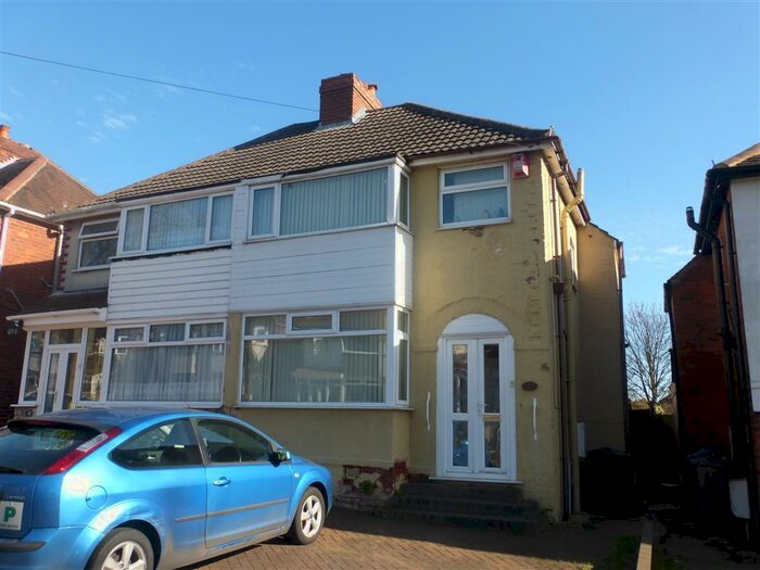 3 Bedroom House To Rent In Perry Wood Road, Birmingham, B42