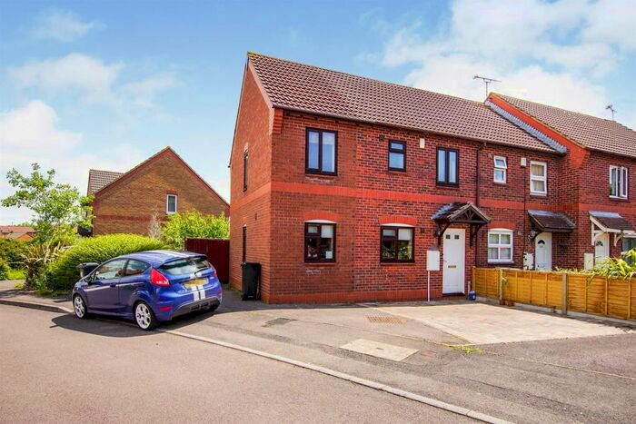 3 Bedroom House To Rent In Honeysuckle Close, Bradley Stoke, Bristol, BS32