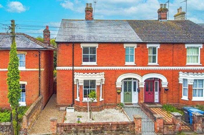 4 Bedroom Detached House To Rent In Gallows Hill, Hadleigh, IP7