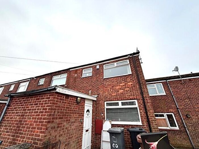 3 Bedroom House To Rent In Ripley Close, Hull, HU6
