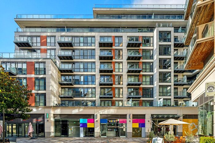 3 Bedroom Flat For Sale In Dickens Yard, Longfield Avenue, W5