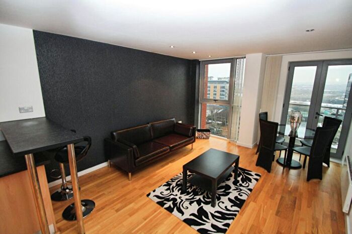 2 Bedroom Flat To Rent In Faroe, Gotts Road, Leeds, West Yorkshire, LS12