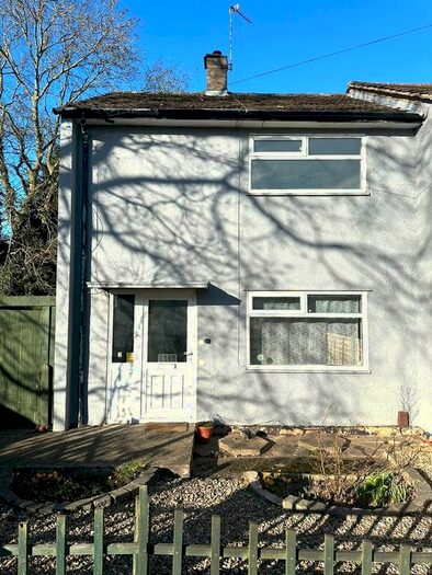 2 Bedroom End Of Terrace House To Rent In Sturdee Road, Leicester, LE2