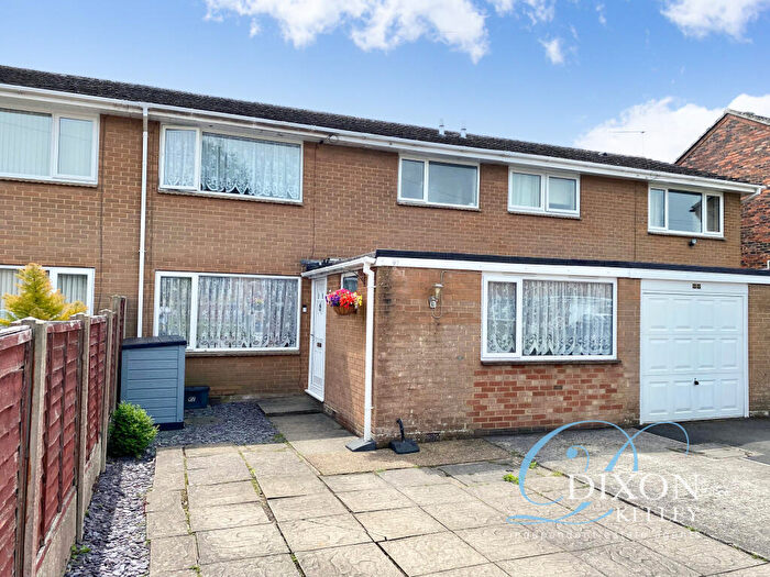 4 Bedroom Terraced House For Sale In Dugdell Close, Ferndown, Dorset, BH22