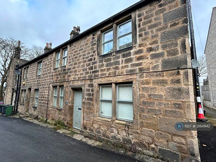 2 Bedroom End Of Terrace House To Rent In Drury Lane, Horsforth, LS18