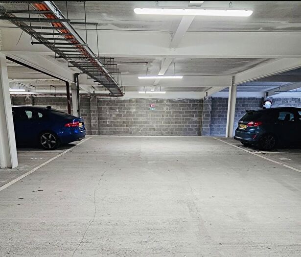 Property To Rent In Parking Space To Rent, Hurst Street, L1
