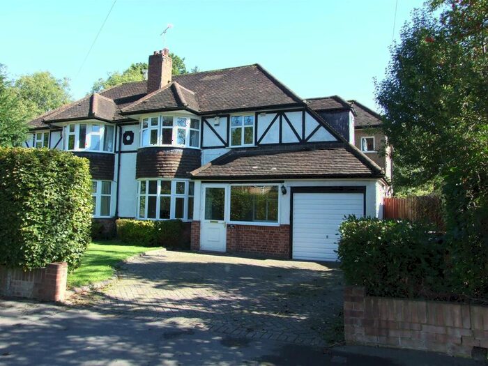 4 Bedroom Semi-Detached House To Rent In Copley Way, Tadworth, Surrey, KT20